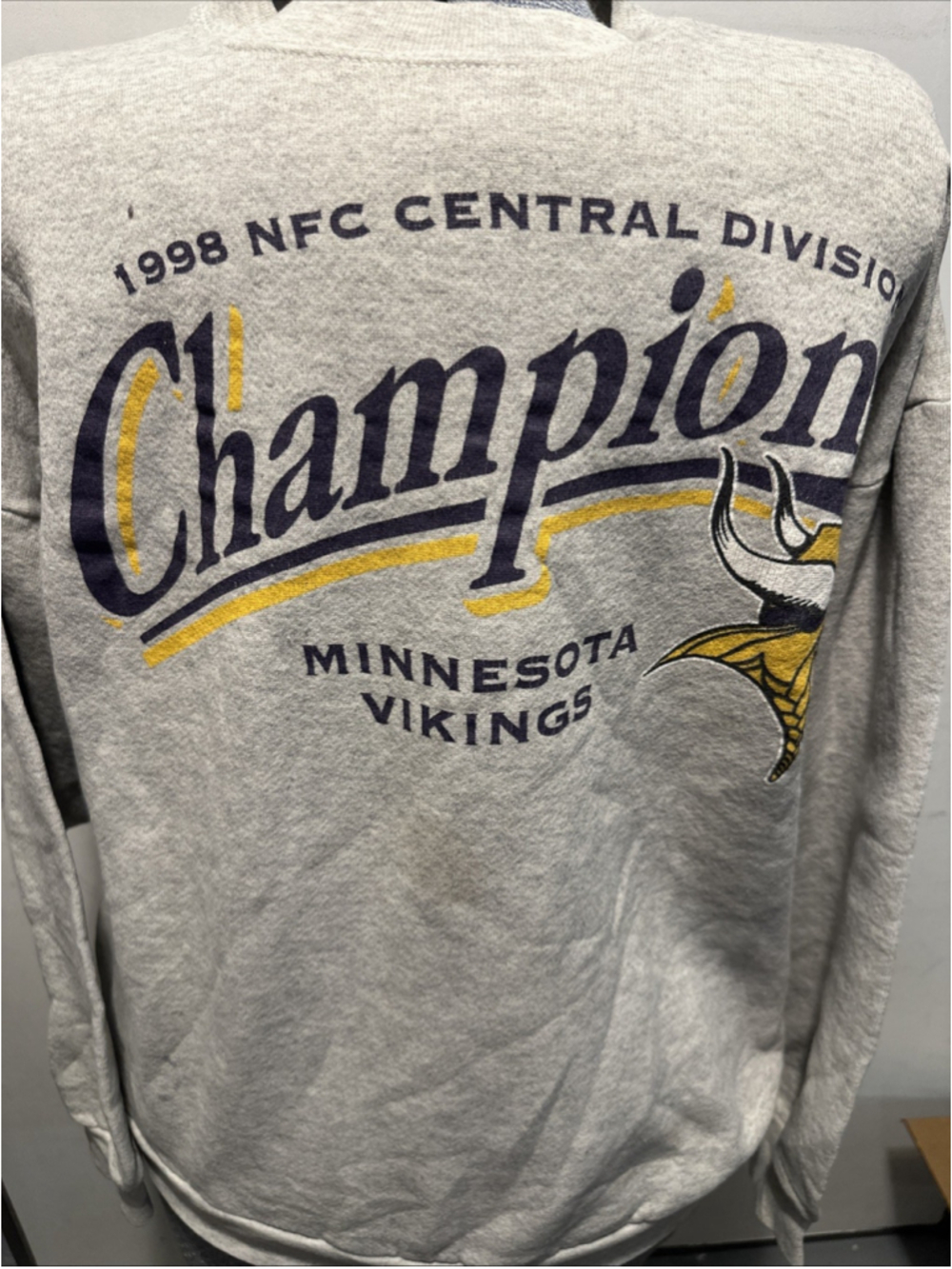 Vintage 1998 Minnesota Vikings Sweatshirt NFC Central Champions NFL Grey Small